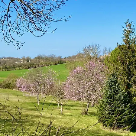 Bed and Breakfast Le Petit Bleu D'hotes 4*