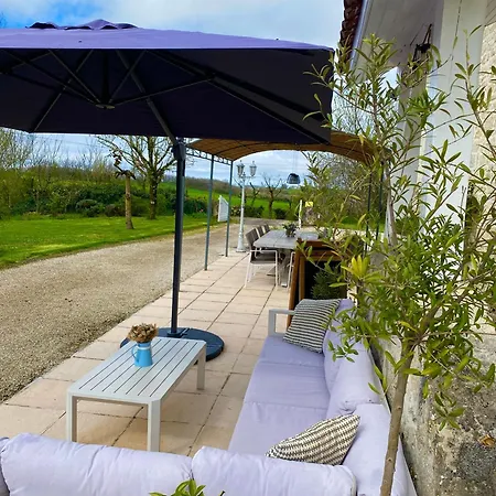 Le Petit Bleu D'hotes Bed & Breakfast Bourg-de-Visa