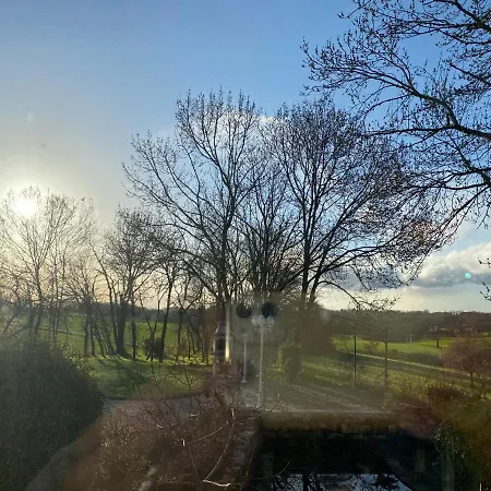 Le Petit Bleu D'hotes Nocleg ze śniadaniem 4*