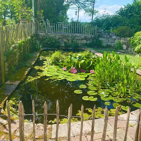 ベッド・アンド・ブレックファスト Le Petit Bleu D'hotes 4*