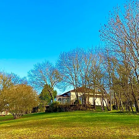 Bed and Breakfast Le Petit Bleu D'hotes 4*