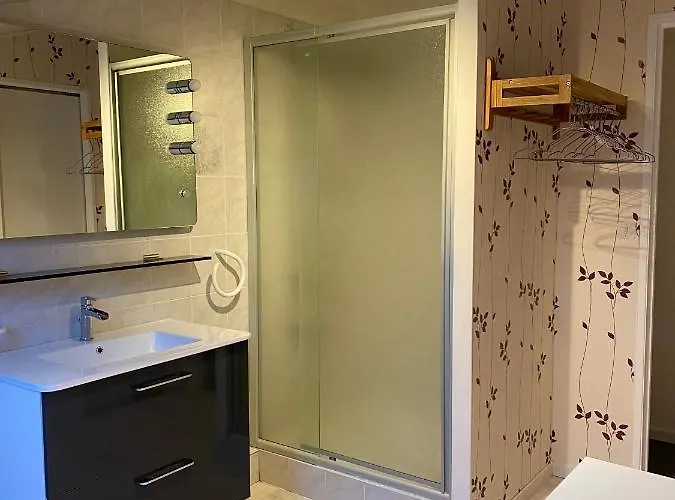 Le Petit Bleu D'hotes ベッド・アンド・ブレックファスト Bourg-de-Visa