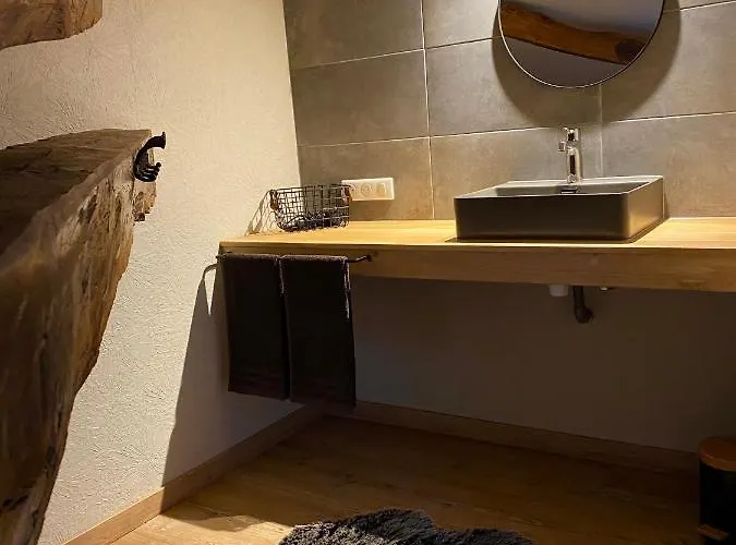 Le Petit Bleu D'hotes